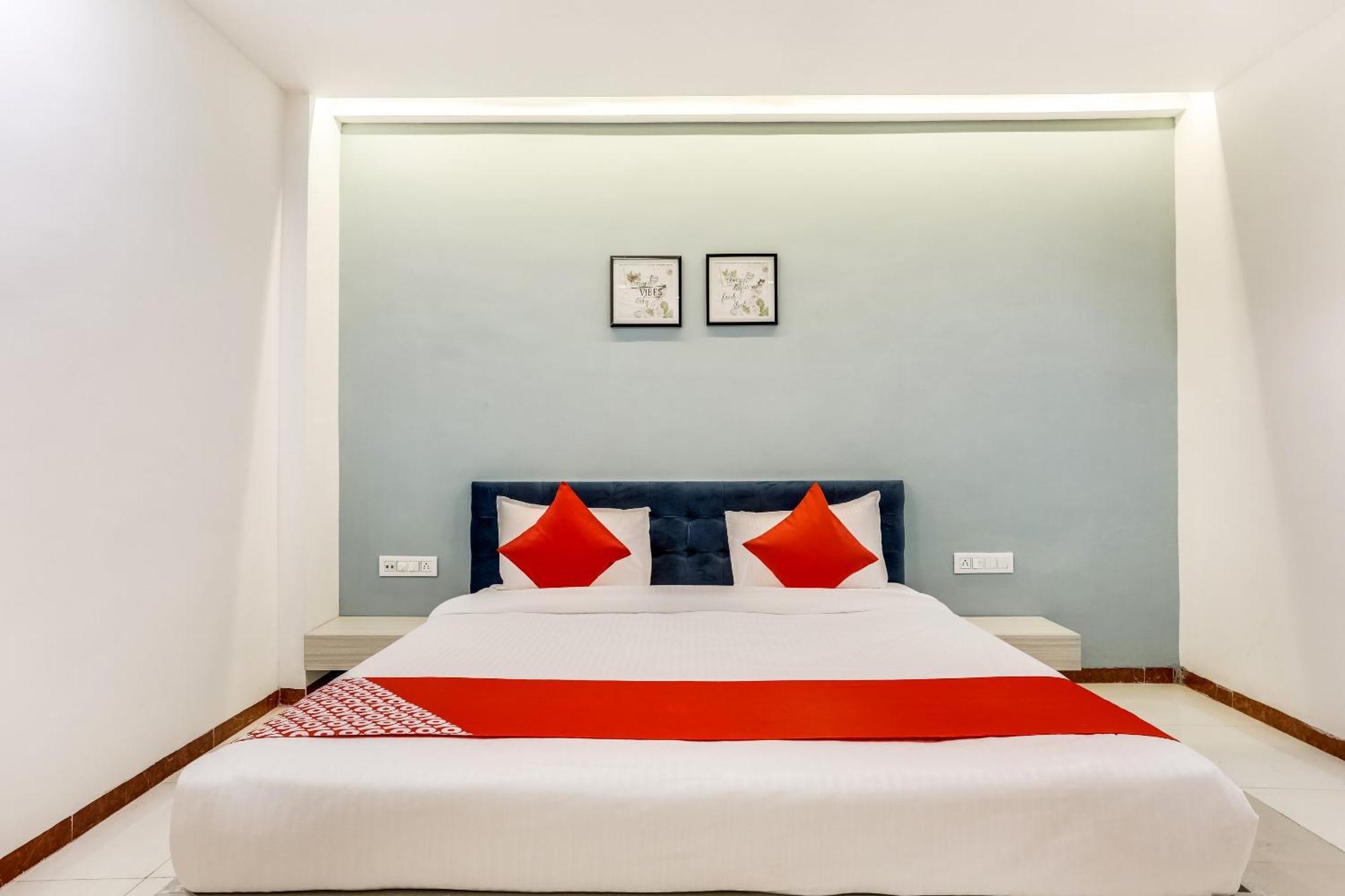 Hotel O Omkar Indore Luaran gambar