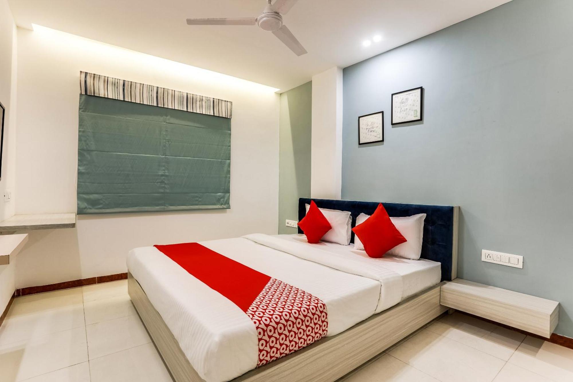 Hotel O Omkar Indore Luaran gambar