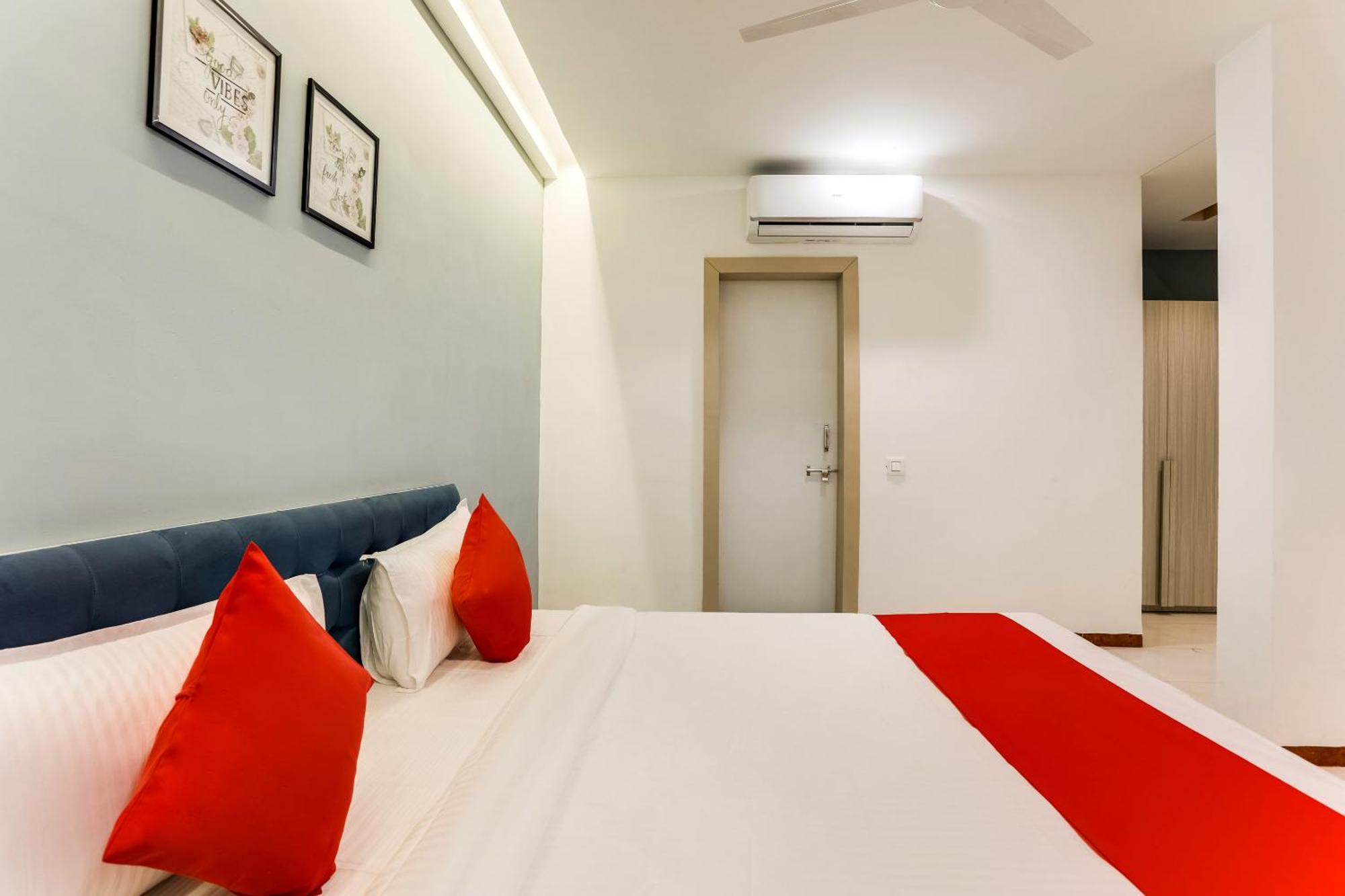 Hotel O Omkar Indore Luaran gambar